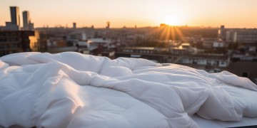 顶楼被子掉了真的怪物业吗？